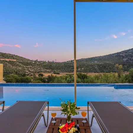 Karanfil 4* Kaş