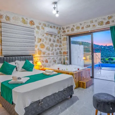 Karanfil Hotel 4*